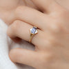 Tanzanite-Engagement-Ring-with-Baguette-Diamond-Pyramids-OOAK-moment