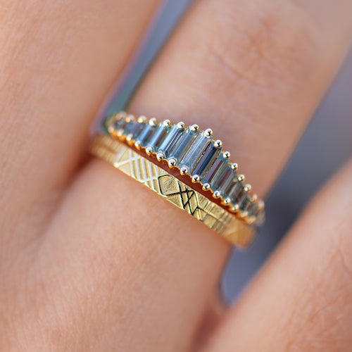 Teal-Sapphire-Tiara-Ring-solid-gold-18k