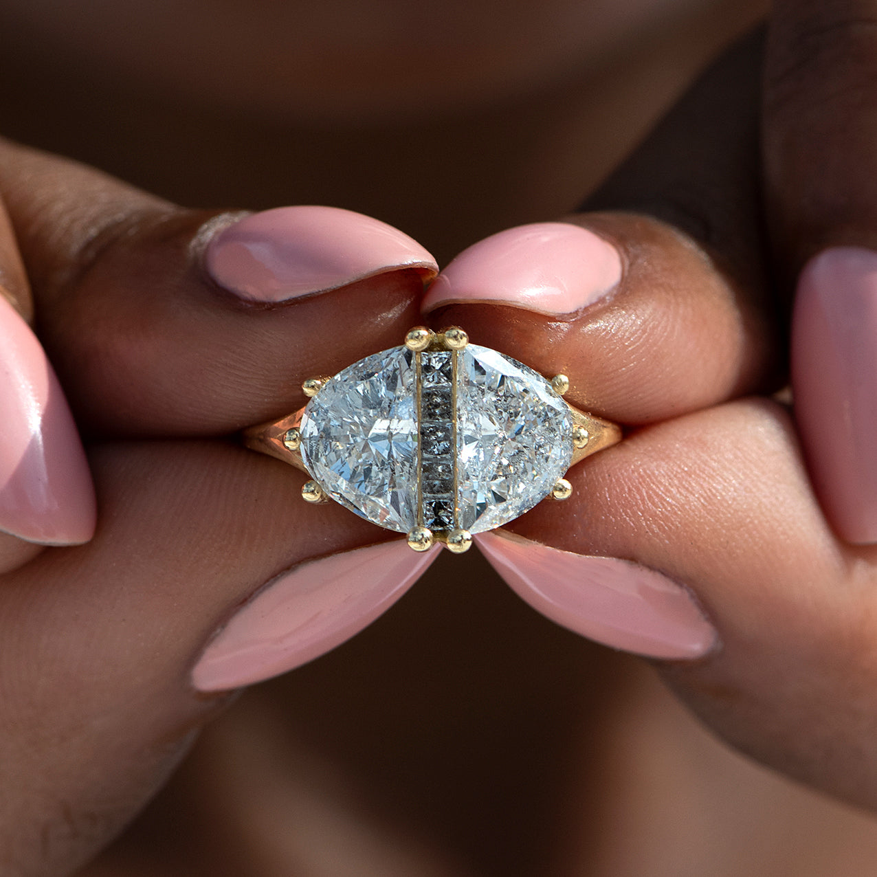 Giza Carre Teal Sapphire & Half Moon Diamond Engagement Ring – ARTEMER