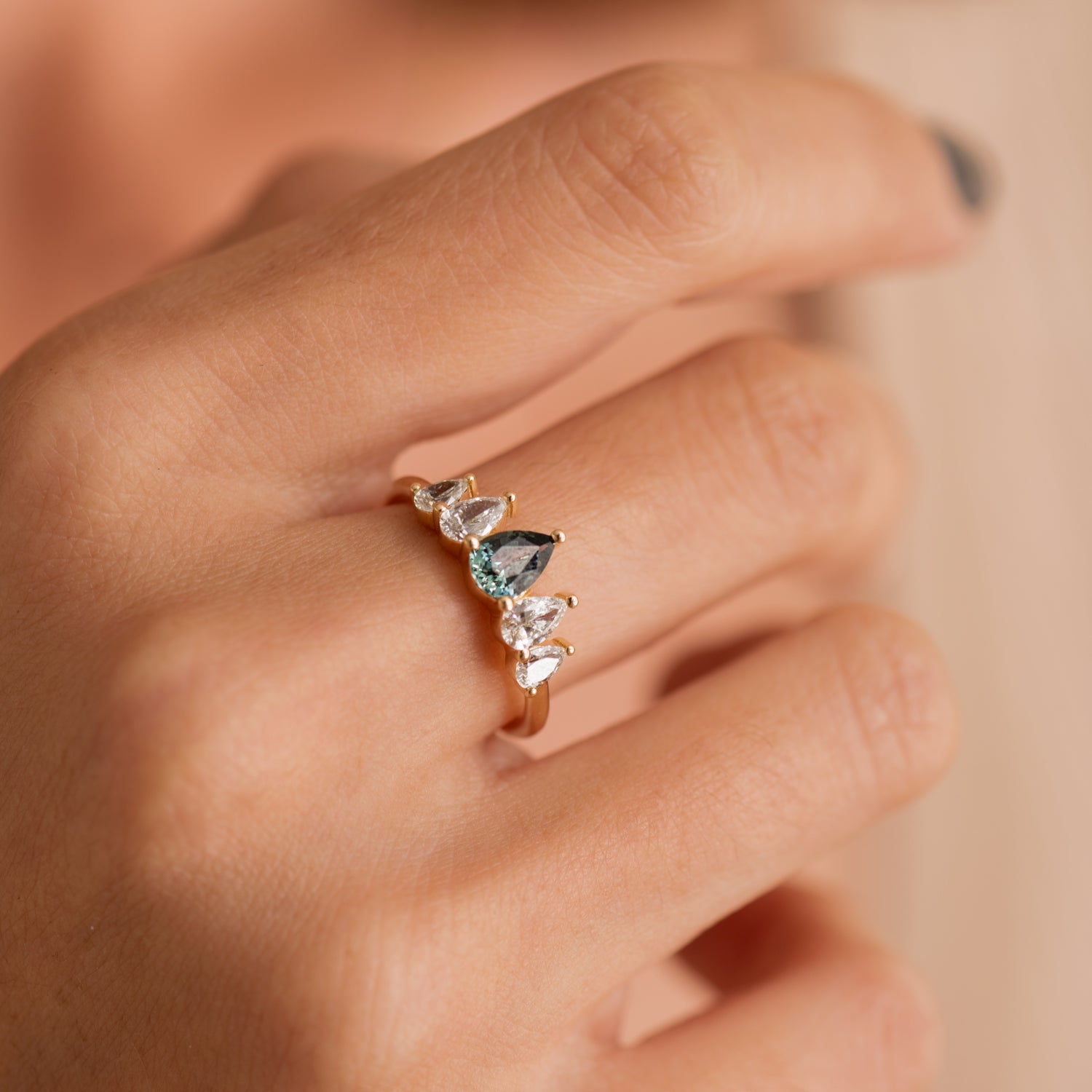 Kite cut black rutilated quartz ring vintage unique engagement ring ro –  WILLWORK JEWELRY
