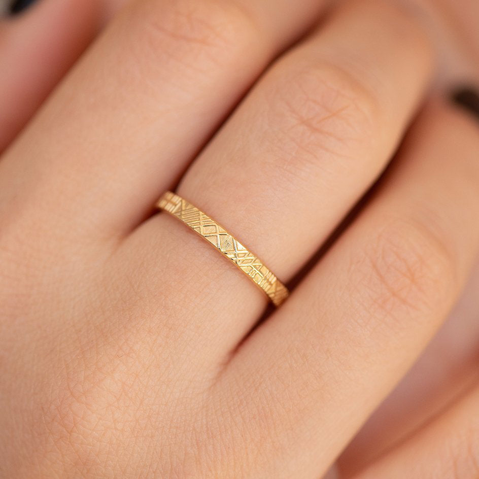Unique Geometric Wedding Ring – ARTEMER
