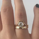 One-Carat-Round-Diamond-Ring-Solitaire-Engagement-Ring-top-shot-video
