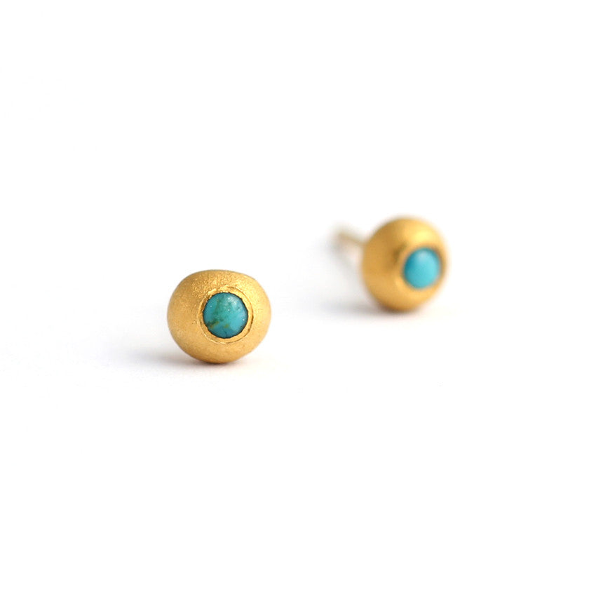 Turquoise Stud Earrings in Pure Gold – ARTEMER