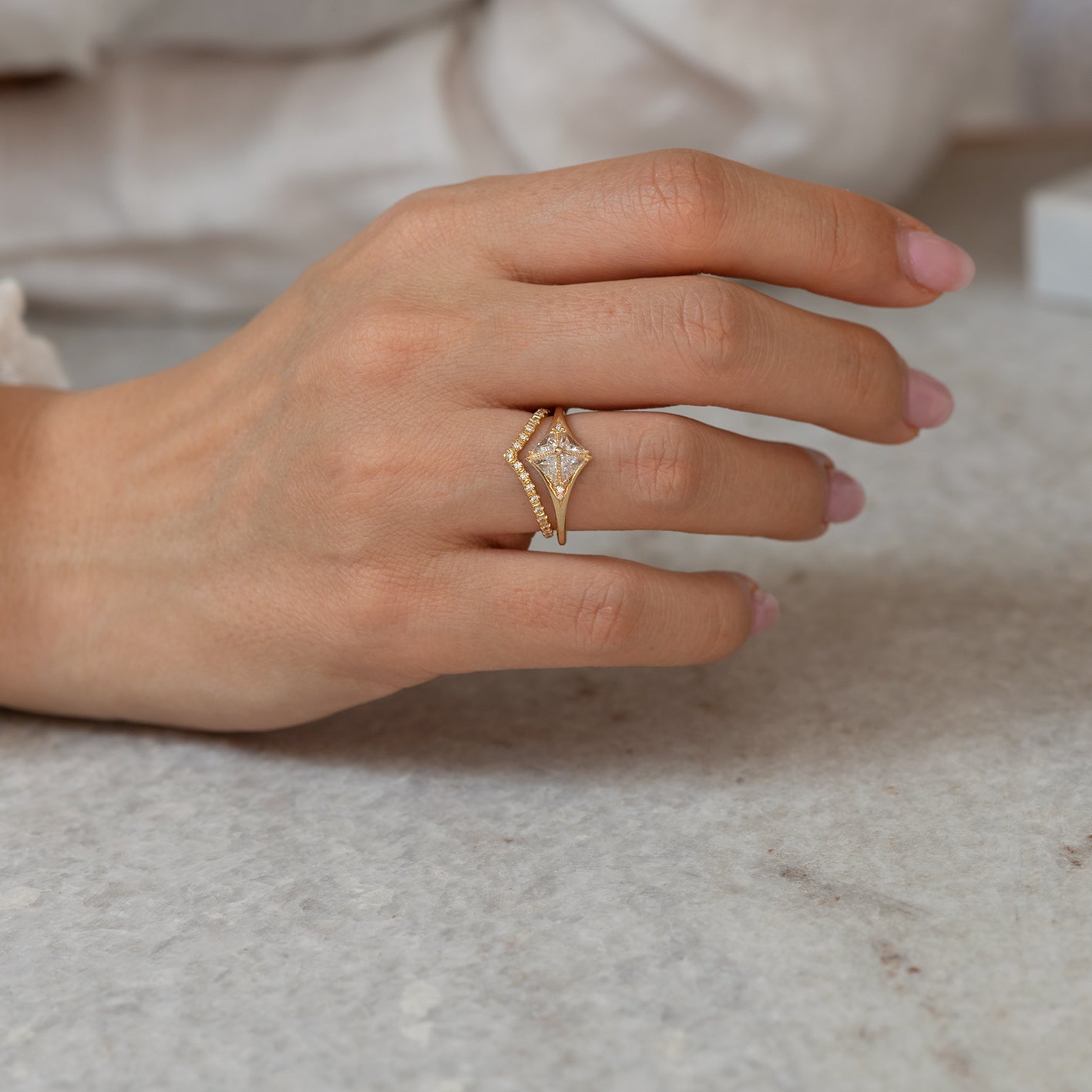 Star Rings With Triangle Design Detailed Star Engagement Ring with Triangle Diamonds – ARTEMER