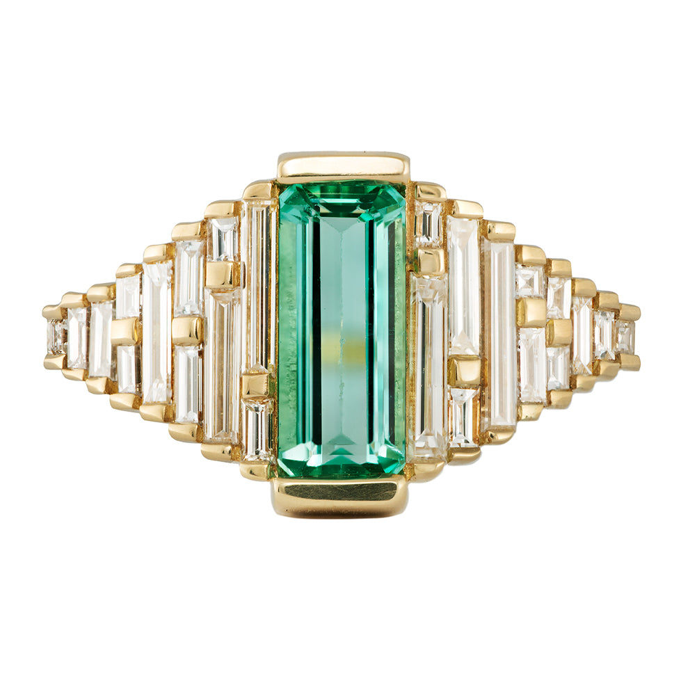 Emerald Ring with needle baguette Diamonds